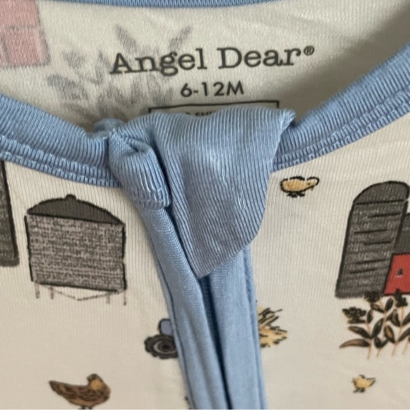 SOLD!!! NWT Angel Dear Bamboo Blue Hay Farmer Print Convertible Pajama 6-12M - Picture 2 of 5
